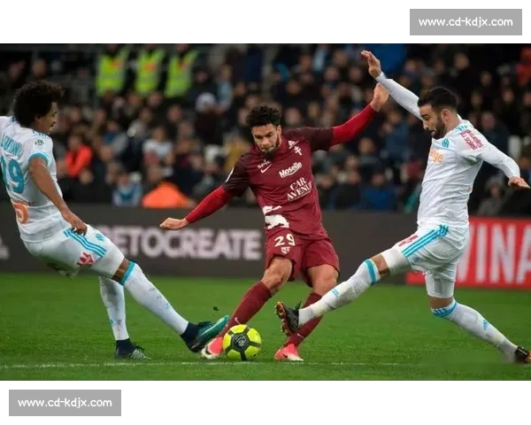 梅斯主场迎战里昂法甲焦点大战悬念升级走势引关注胜负难料夜战
